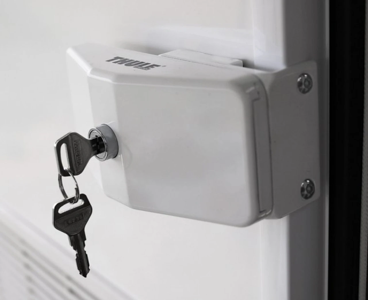 Thule Security Caravan Motorhome Single & Triple Pack Door Frame Lock - Image 2
