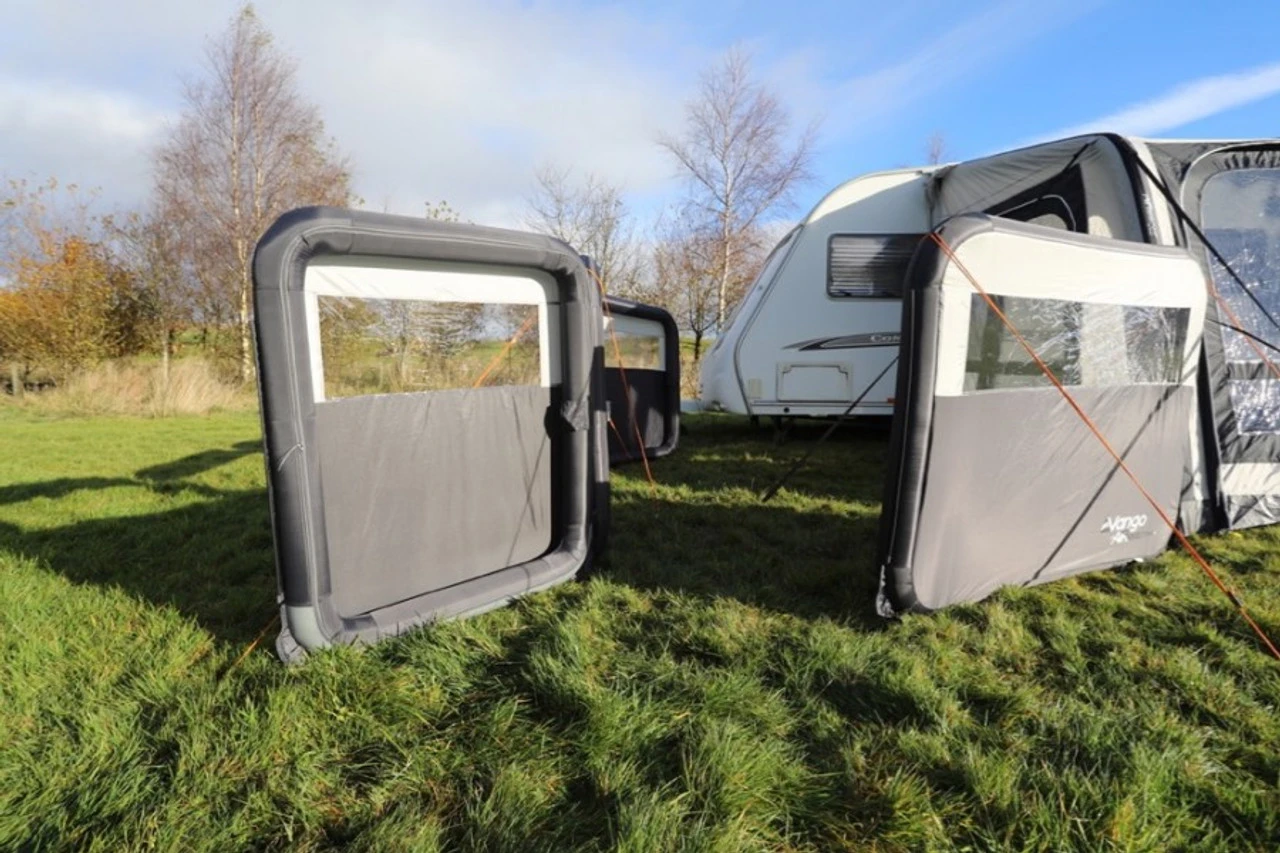 Vango Airbeam Modular Camping Windbreak - Image 8