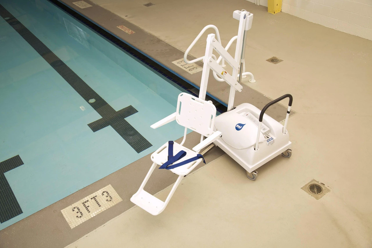 PAL Disabled Lift Portable Swimming Pool Hoist - Image 4